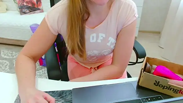 EveLove33 online show from February 24, 2026, 11:00 am