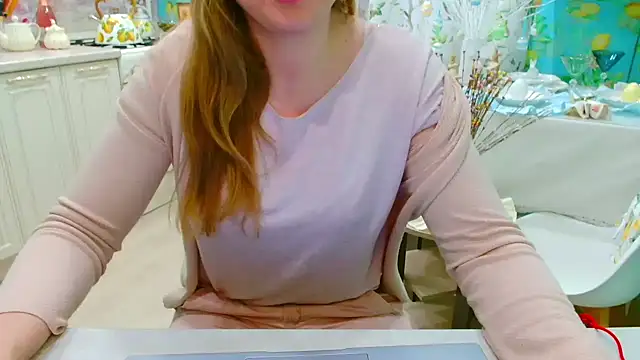 EveLove33 online show from April 13, 2026, 3:49 pm