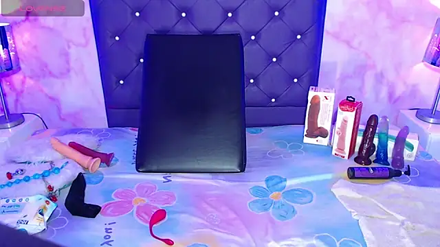 Snapshot of sexycandy07 chatting on December 5, 2024, 4:15 am sexycandy07 online show from December 5, 2024, 4:15 am