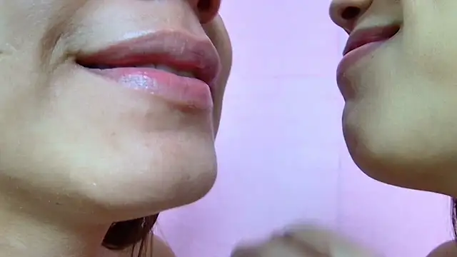 Snapshot of candymia68 chatting on March 22, 2025, 1:08 pm candymia68 online show from March 22, 2025, 1:08 pm