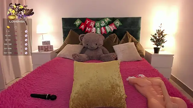 missAngellina online show from December 4, 2025, 10:20 pm