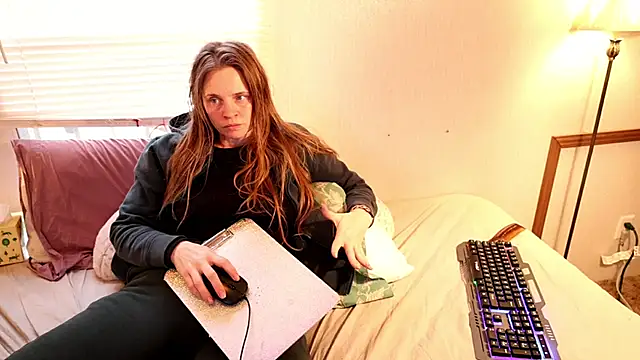 Snapshot of xxpixeyxx chatting on March 18, 2026, 12:03 am xxpixeyxx online show from March 18, 2026, 12:03 am