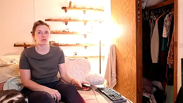 Snapshot of xxpixeyxx chatting on April 16, 2026, 2:07 pm xxpixeyxx online show from April 16, 2026, 2:07 pm