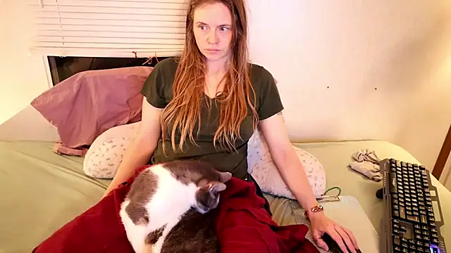 Snapshot of xxpixeyxx chatting on March 12, 2026, 9:35 am xxpixeyxx online show from March 12, 2026, 9:35 am