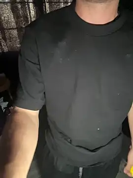 demonslayerr999 online show from November 3, 2025, 9:18 pm