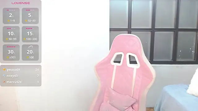 Snapshot of rose_meyer chatting on March 13, 2025, 9:48 pm rose meyer online show from March 13, 2025, 9:48 pm