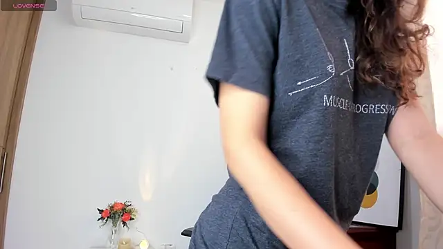 amara falcon online show from November 11, 2025, 1:50 pm