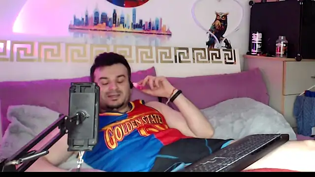 erotico69xxx online show from April 8, 2026, 3:35 pm