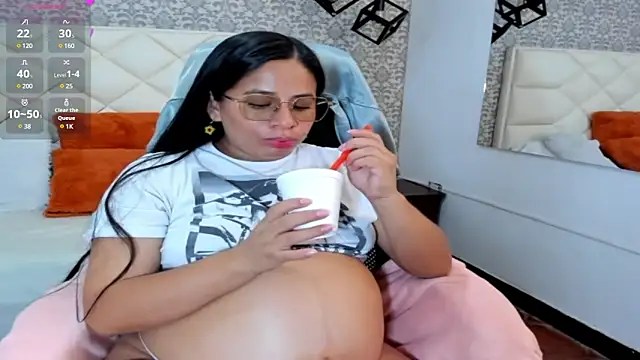 BiancaFlower online show from December 2, 2024, 7:55 pm