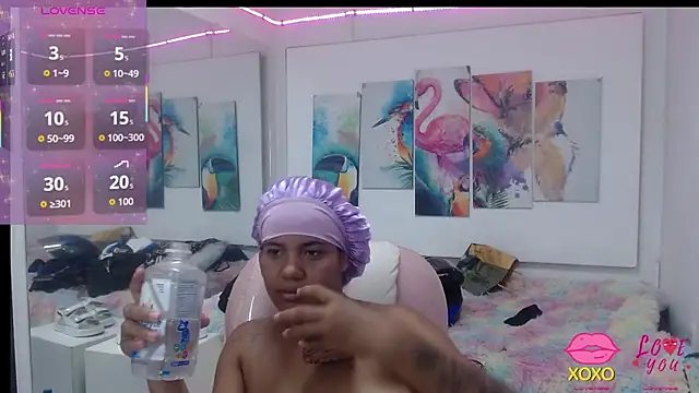 alegriamartinez online show from October 23, 2025, 7:12 pm