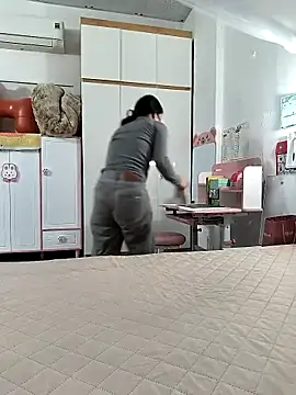 I AM NOT A SLUT online show from March 4, 2026, 2:52 am