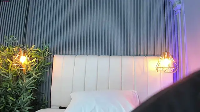 Snapshot of SaraRiley chatting on January 7, 2026, 10:48 pm SaraRiley online show from January 7, 2026, 10:48 pm