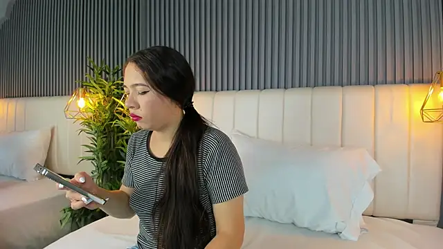 SaraRiley online show from November 14, 2025, 10:46 pm