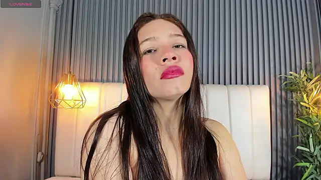 Snapshot of SaraRiley chatting on January 15, 2026, 10:35 pm SaraRiley online show from January 15, 2026, 10:35 pm