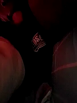 skiihot online show from March 12, 2025, 5:17 pm