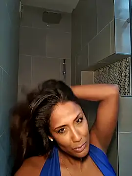 ShanialaFrancaise online show from September 24, 2025, 11:17 am