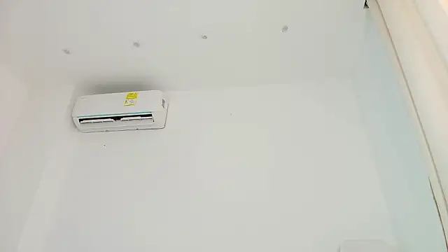 mollyrivera online show from March 19, 2026, 10:32 pm