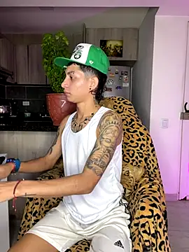 Hardcockboysxxx online show from October 9, 2025, 3:51 am