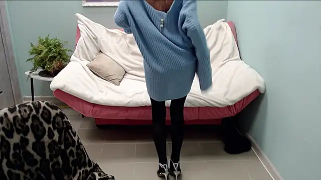 HornyMilf 777 online show from March 12, 2025, 11:43 am