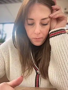 MommmyYummy online show from October 8, 2025, 11:01 am