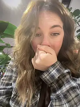 MommmyYummy online show from February 6, 2025, 2:04 pm