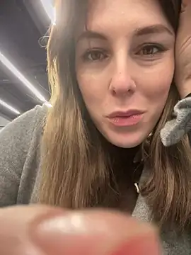 MommmyYummy online show from January 17, 2025, 1:46 pm