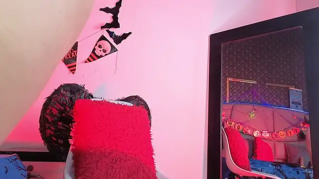 CandyQueenGold online show from October 9, 2025, 7:03 pm