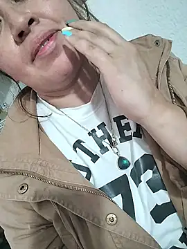 Snapshot of isabellacen chatting on October 16, 2025, 2:25 pm isabellacen online show from October 16, 2025, 2:25 pm