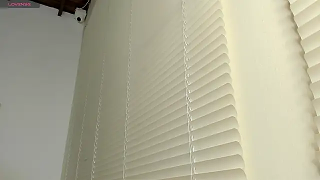 Snapshot of _Molly_rosse_ chatting on October 30, 2025, 12:36 pm Molly rosse online show from October 30, 2025, 12:36 pm