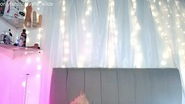 Natasha Wilde  online show from March 5, 2025, 12:49 am