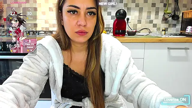 EveEvian online show from October 2, 2025, 8:07 am