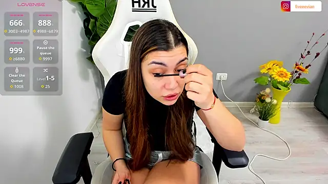 EveEvian online show from March 9, 2026, 3:48 pm