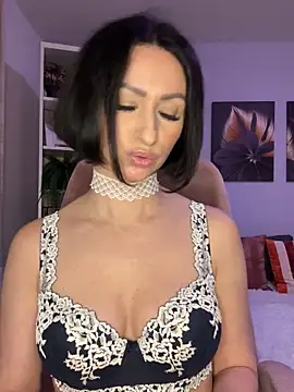 Snapshot of KatyEvanss chatting on November 25, 2025, 6:52 pm KatyEvanss online show from November 25, 2025, 6:52 pm