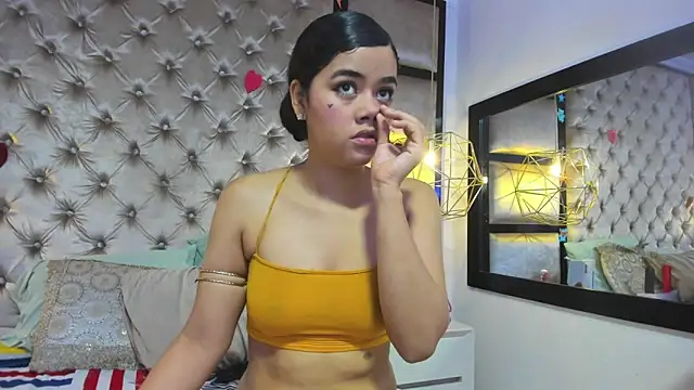 Snapshot of Angela_lovee chatting on February 27, 2026, 12:49 pm Angela lovee online show from February 27, 2026, 12:49 pm