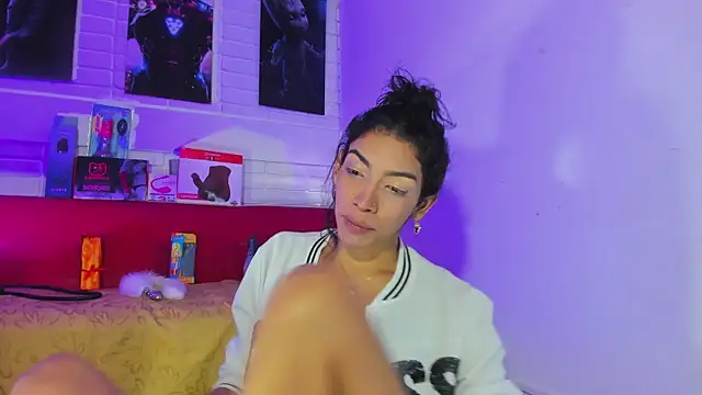 Alahia Rodriguez online show from March 19, 2025, 12:34 pm