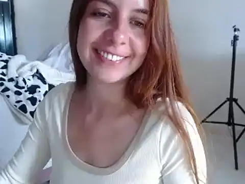 violetapeter 1 online show from December 14, 2024, 9:13 pm