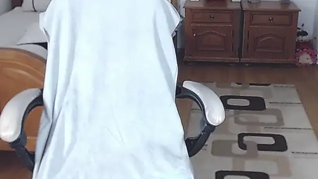 evamaria2024 online show from January 21, 2025, 2:37 pm