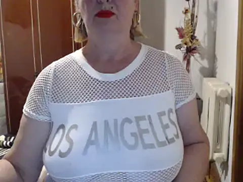 Snapshot of Secretfox chatting on September 26, 2025, 3:13 am Secretfox online show from September 26, 2025, 3:13 am