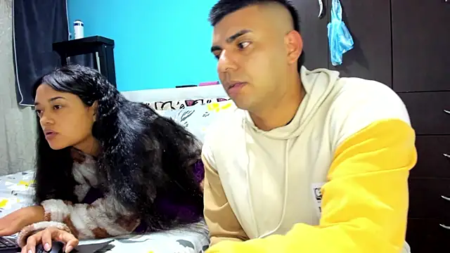 2ScarletandRyan8 online show from November 7, 2025, 9:58 am