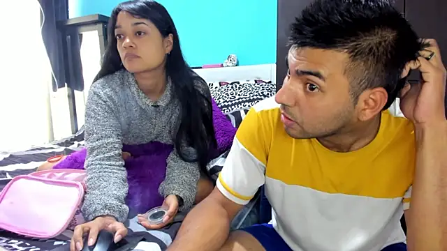 2ScarletandRyan8 online show from October 15, 2025, 4:59 pm