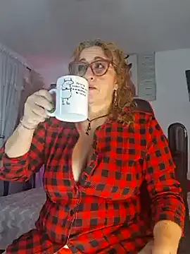 evelin hott online show from March 9, 2025, 10:41 pm