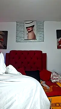 evelin hott online show from December 21, 2025, 3:19 am