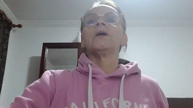 asleycavta online show from September 16, 2025, 9:38 pm