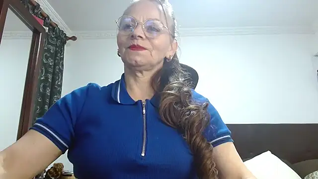 asleycavta online show from November 9, 2025, 2:15 am