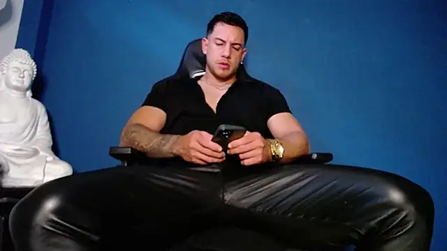 Maxxxpowerful online show from November 3, 2025, 4:10 pm