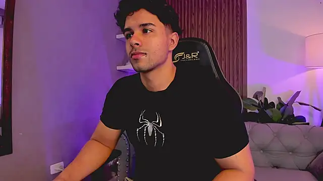 liam collins21 online show from December 16, 2025, 11:47 am