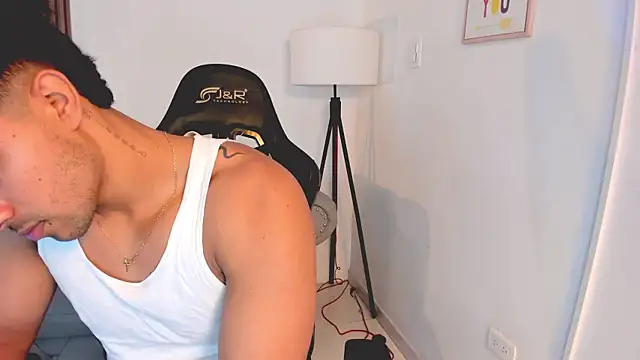 liam collins21 online show from October 15, 2025, 11:51 am