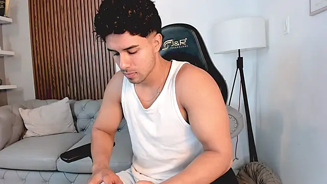 liam collins21 online show from October 30, 2025, 11:52 am