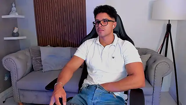 liam collins21 online show from September 20, 2025, 11:59 am