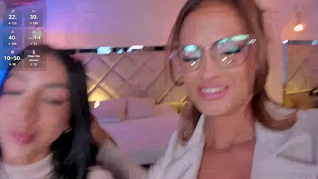 SofiaReyes1 online show from October 11, 2025, 7:48 pm